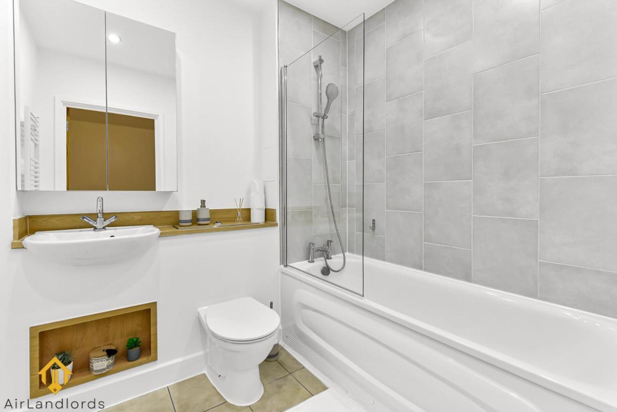 Exclusive 3 Bed 3Bath Penthouse Near Canary Wharf London Exteriör bild